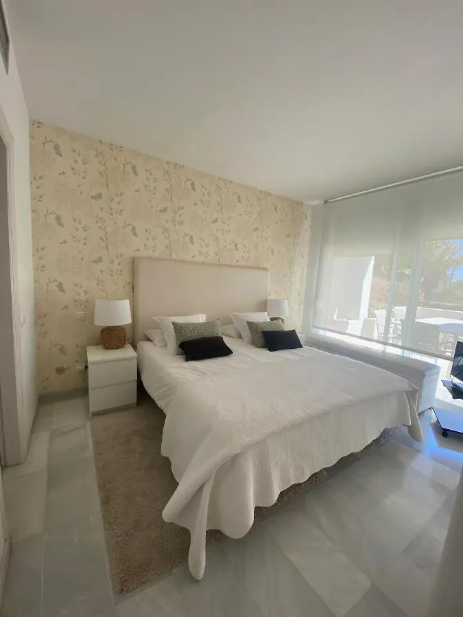 Alcazaba Beach Apartamento De Jardin Estepona